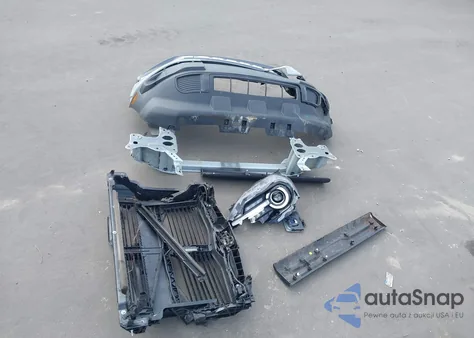 2022 Ford Bronco Sport Big Bend z USA, uszkodzony, nr VIN 3FMCR9B63NRE33548